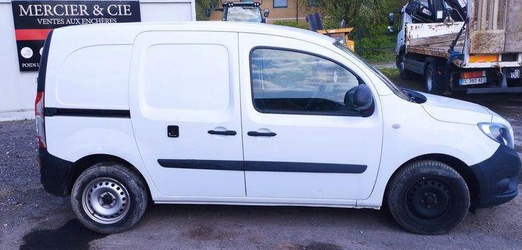 MERCEDES CITAN VU 109 1,5 CDI FOURGON MOYEN A1-1785 KG 95CV – DIESEL – 99000 KMS – BLANC FM-695-YS
