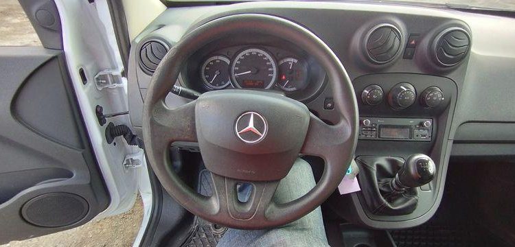 MERCEDES CITAN VU 109 1,5 CDI FOURGON MOYEN A1-1785 KG 95CV – DIESEL – 99000 KMS – BLANC FM-695-YS