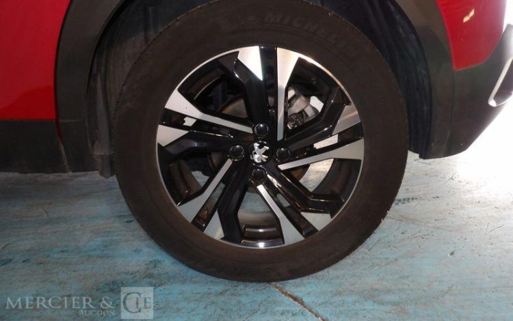 PEUGEOT 2008  FN-262-GN