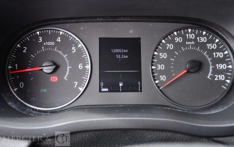 RENAULT MASTER FOURGON 2.3 BLUEDCI 135 35 L2H2 GRAND-CONFORT
 BLEU FS-675-EN