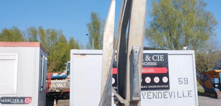 HUBIERE REMORQUE PORTE ENGIN TPF 3502 35TR 2 ESSIEUX – PTAC 3,5T  FW-121-SV