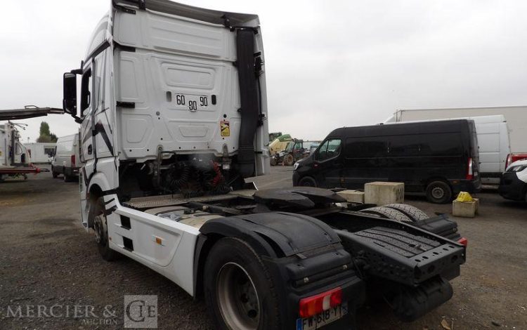 MERCEDES TRACTEUR ROUTIER ACTROS 1948 – PTAC 19 TONNES – DIESEL  – 519750 KMS – AN 2021 BLANC FW-618-YT