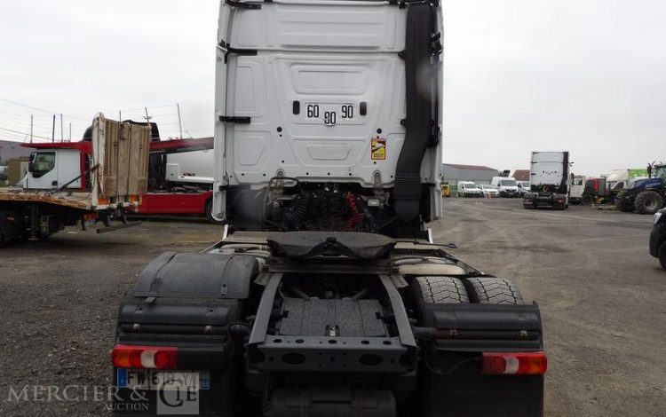 MERCEDES TRACTEUR ROUTIER ACTROS 1948 – PTAC 19 TONNES – DIESEL  – 519750 KMS – AN 2021 BLANC FW-618-YT