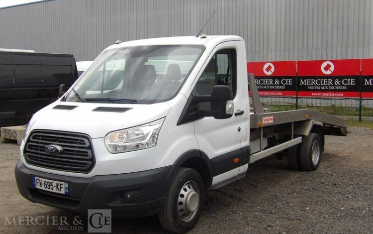 FORD TRANSIT DEPANNEUSE DIESEL – PTAC : 3,5 TONNES- 65551 KMS – ANNEE 2021 BLANC FW-695-KF