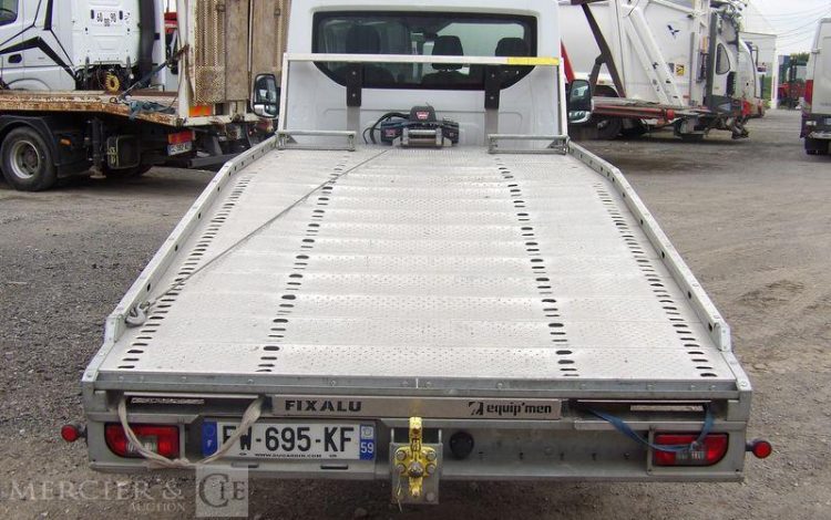FORD TRANSIT DEPANNEUSE DIESEL – PTAC : 3,5 TONNES- 65551 KMS – ANNEE 2021 BLANC FW-695-KF