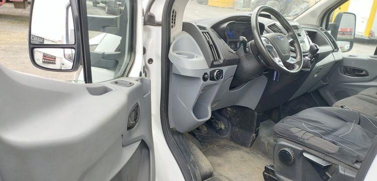 FORD TRANSIT DEPANNEUSE DIESEL – PTAC : 3,5 TONNES- 65551 KMS – ANNEE 2021 BLANC FW-695-KF