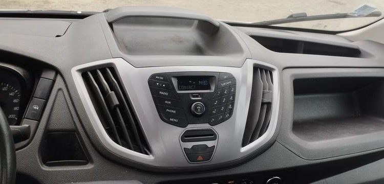 FORD TRANSIT DEPANNEUSE DIESEL – PTAC : 3,5 TONNES- 65551 KMS – ANNEE 2021 BLANC FW-695-KF