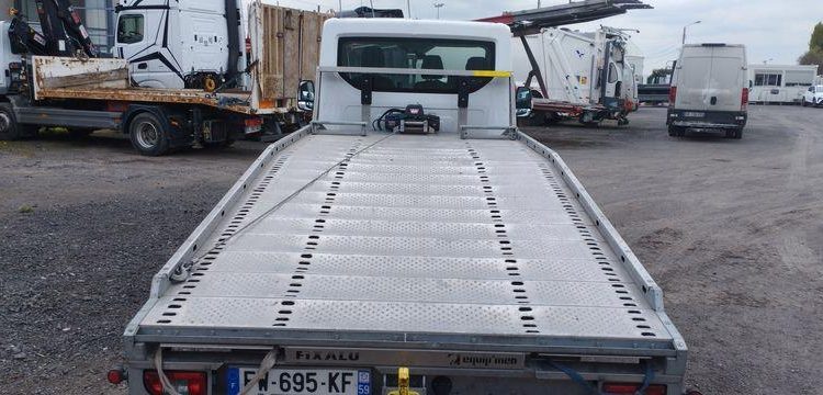 FORD TRANSIT DEPANNEUSE DIESEL – PTAC : 3,5 TONNES- 65551 KMS – ANNEE 2021 BLANC FW-695-KF