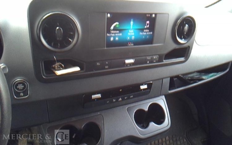 MERCEDES SPRINTER 214 CDI 142CH 39 3T PRO TRACTION BVA BLANC FZ-548-LB