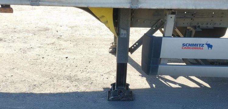 SCHMITZ SEMI REMORQUE BACHEE SCB S3T AVEC HAYON – 3 ESSIUEUX – PTAC 38 TONNES – AN 2021  FZ-756-BZ
