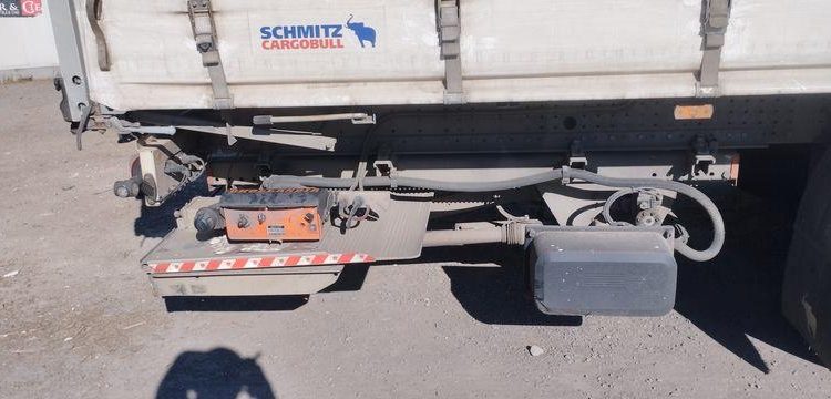 SCHMITZ SEMI REMORQUE BACHEE SCB S3T AVEC HAYON – 3 ESSIUEUX – PTAC 38 TONNES – AN 2021  FZ-756-BZ