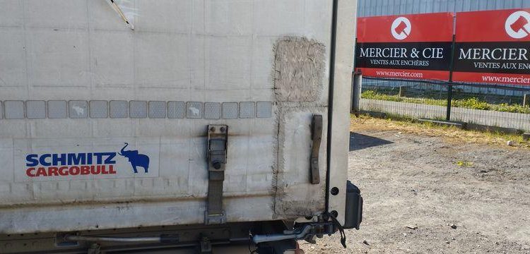 SCHMITZ SEMI REMORQUE BACHEE SCB S3T AVEC HAYON – 3 ESSIUEUX – PTAC 38 TONNES – AN 2021  FZ-756-BZ