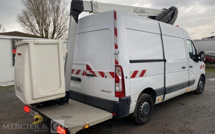 RENAULT MASTER NACELLE KLUBB/KL 32 12,50 M – 762 HEURES – 59741 KMS – ANNEE 2021 BLANC GB-662-PB