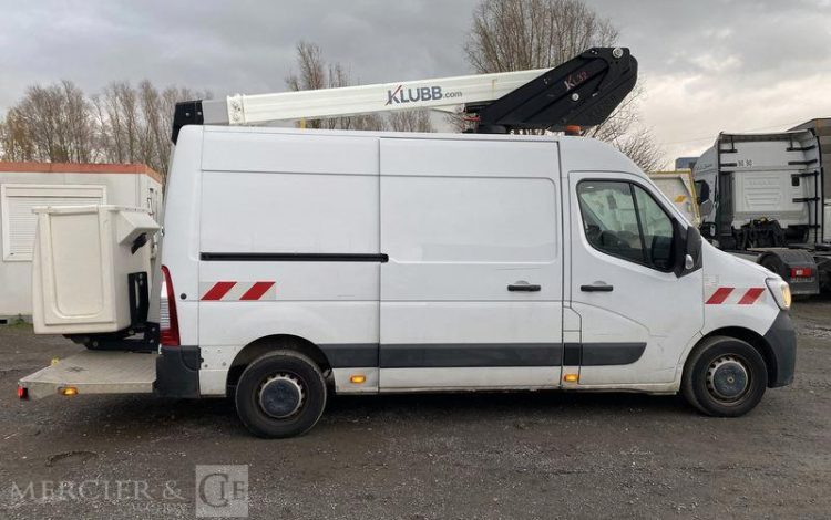 RENAULT MASTER NACELLE KLUBB/KL 32 12,50 M – 762 HEURES – 59741 KMS – ANNEE 2021 BLANC GB-662-PB