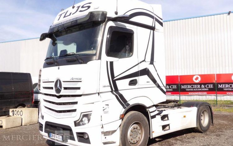 MERCEDES ACTROS 1848 GIGA SPACE STYLINE – DIESEL – 377410 KMS – ANNEE 2021 BLANC GB-874-SC