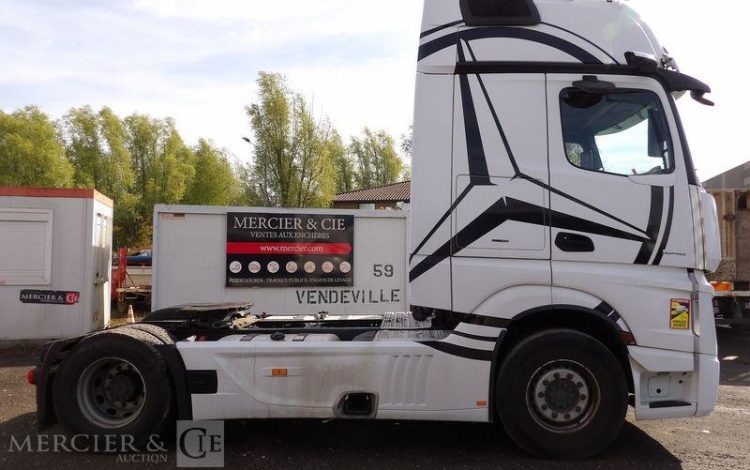 MERCEDES ACTROS 1848 GIGA SPACE STYLINE – DIESEL – 377410 KMS – ANNEE 2021 BLANC GB-874-SC