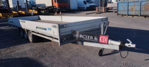 HULCO REMORQUE PLATEAU RIDELLES 3 ESSIEUX – PTAC 3,5 TONNES – ANNEE 2023  GS-236-AX