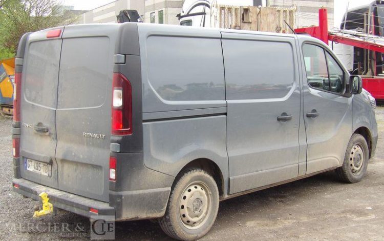 RENAULT TRAFIC 3 FOURGON PHASE 3 L1H1 2T8 2.0 DCI 16V 130CV – DIESEL – 33717 KMS GRIS GT-495-TB