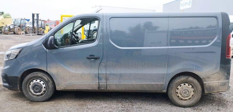 RENAULT TRAFIC 3 FOURGON PHASE 3 L1H1 2T8 2.0 DCI 16V 130CV – DIESEL – 33717 KMS GRIS GT-495-TB