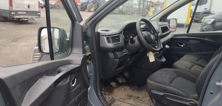 RENAULT TRAFIC 3 FOURGON PHASE 3 L1H1 2T8 2.0 DCI 16V 130CV – DIESEL – 33717 KMS GRIS GT-495-TB