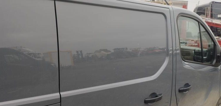 RENAULT TRAFIC 3 FOURGON PHASE 3 L1H1 2T8 2.0 DCI 16V 130CV – DIESEL – 33717 KMS GRIS GT-495-TB