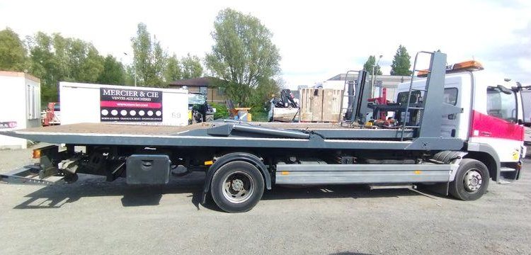 MERCEDES ATEGO PORTE VOITURE AVEC PANIER – DIESEL – PTAC : 12,34 TONNES – 380087 KMS BLANC GZ-644-NH