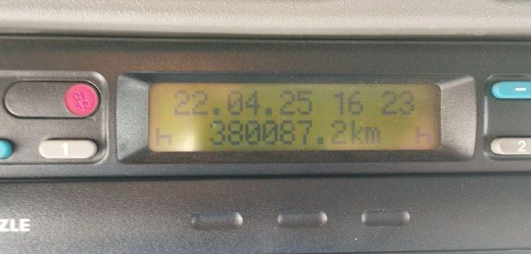 MERCEDES ATEGO PORTE VOITURE AVEC PANIER – DIESEL – PTAC : 12,34 TONNES – 380087 KMS BLANC GZ-644-NH
