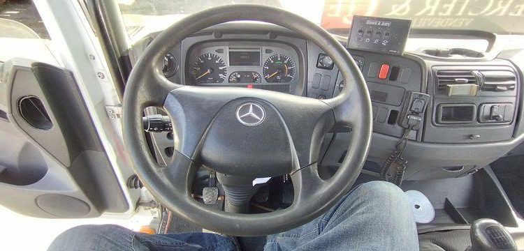 MERCEDES ATEGO PORTE VOITURE AVEC PANIER – DIESEL – PTAC : 12,34 TONNES – 380087 KMS BLANC GZ-644-NH