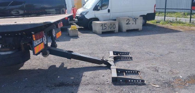 MERCEDES ATEGO PORTE VOITURE AVEC PANIER – DIESEL – PTAC : 12,34 TONNES – 380087 KMS BLANC GZ-644-NH