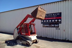 BOBCAT CHARGEUR COMPACT  SUR CHENILLE T110 1717H AN2013 ROUGE T110
