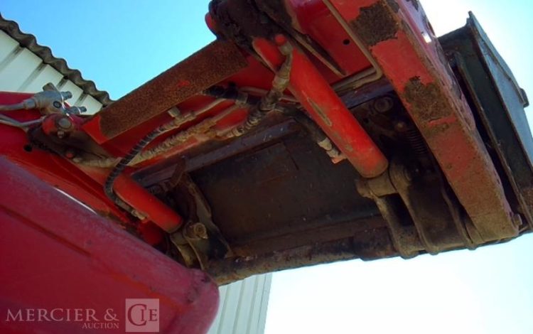 BOBCAT CHARGEUR COMPACT  SUR CHENILLE T110 1717H AN2013 ROUGE T110