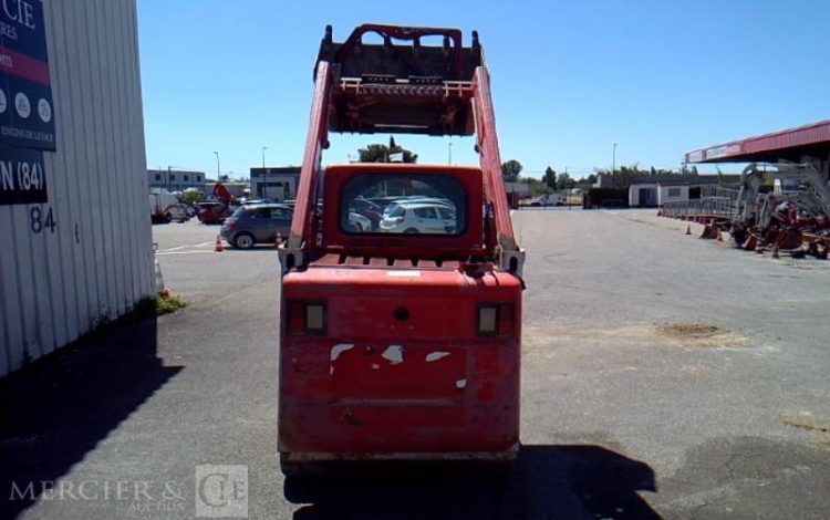 BOBCAT CHARGEUR COMPACT  SUR CHENILLE T110 1717H AN2013 ROUGE T110
