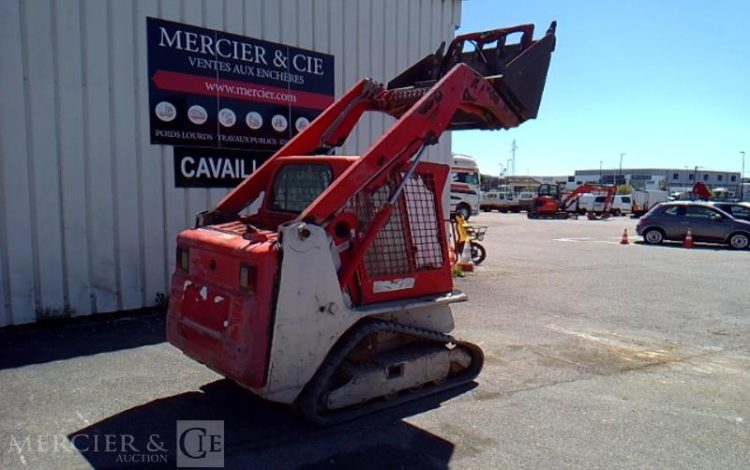 BOBCAT CHARGEUR COMPACT  SUR CHENILLE T110 1717H AN2013 ROUGE T110