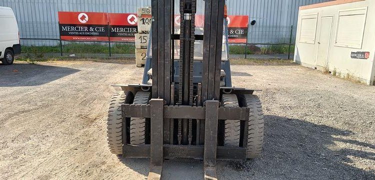 TOYOTA CHARIOT ELEVATEUR FRONTAL 5 TONNES  10330