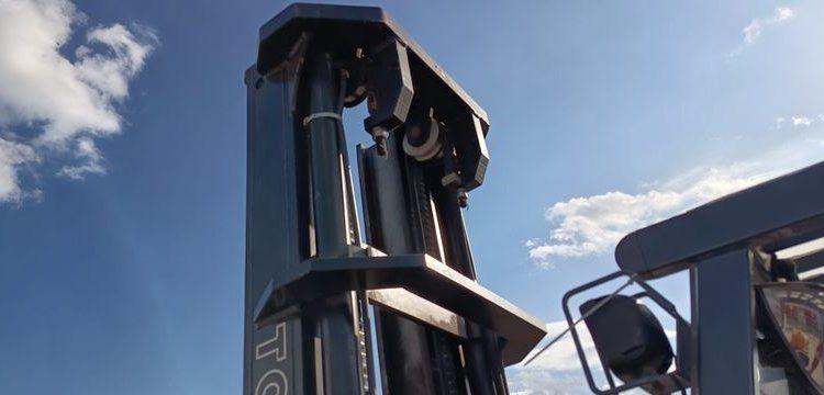 TOYOTA CHARIOT ELEVATEUR FRONTAL 5 TONNES  10330