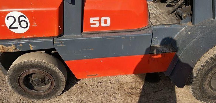 TOYOTA CHARIOT ELEVATEUR FRONTAL 5 TONNES  10330