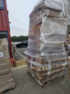 Autre Grand palette ( environ 2m60 hauteur) meubles et décorations de la marque VIDA X  107
