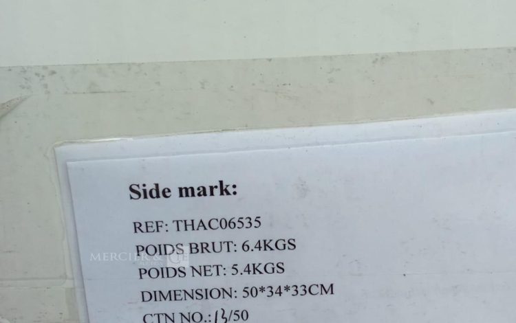 Autre Grande palette  meubles et décorations de la marque VIDA XL. Le contenu de la pa  137