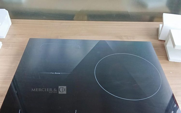 Autre Débroussailleuse de la marque Black Decker  143