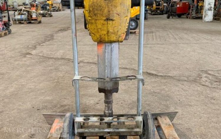 WACKER NEUSON BH65  PIQ010090