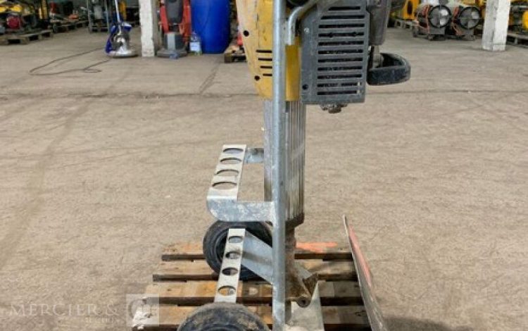 WACKER NEUSON BH65  PIQ011090