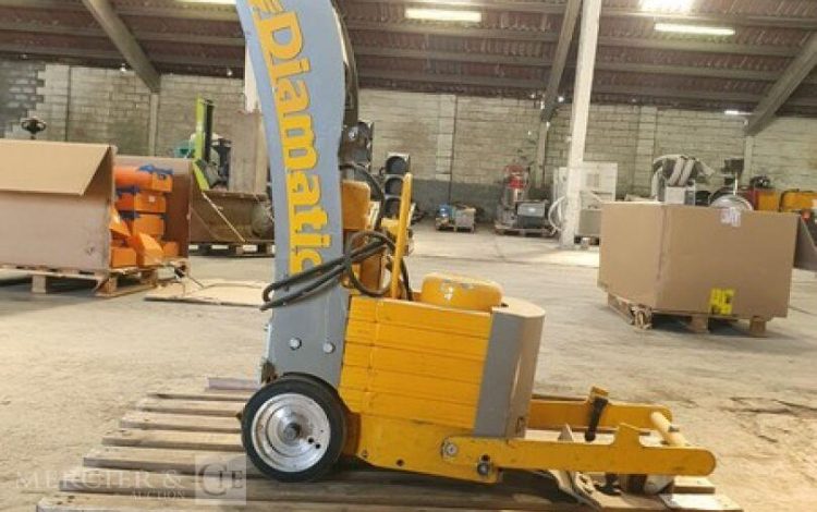 DIAMATIC   DEC010173