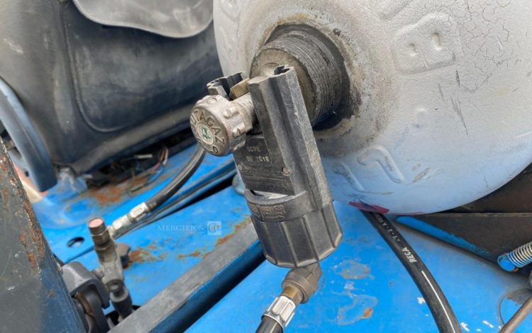 NISSAN UD02A25B / FRG2.5  8688
