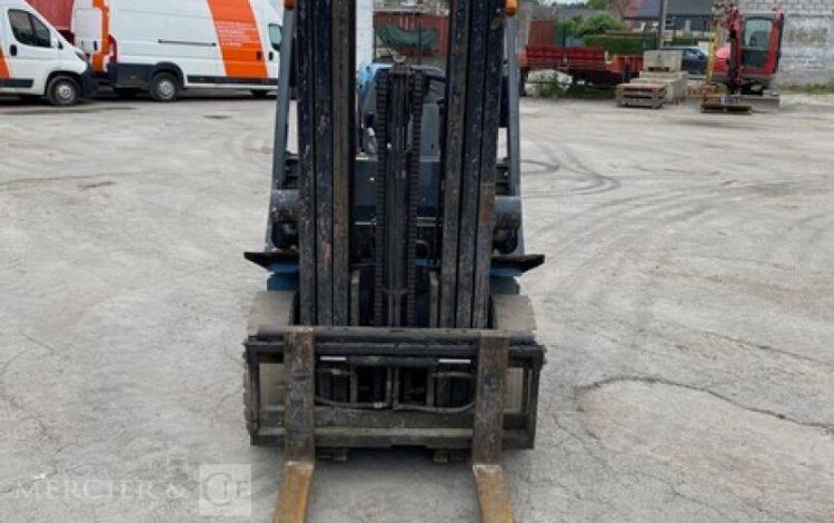 NISSAN UD02A25B / FRG2.5  8688