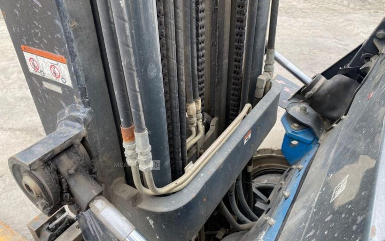 NISSAN UD02A25B / FRG2.5  8688