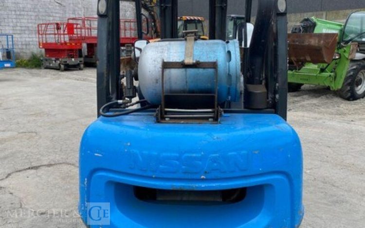 NISSAN UD02A25B / FRG2.5  8688