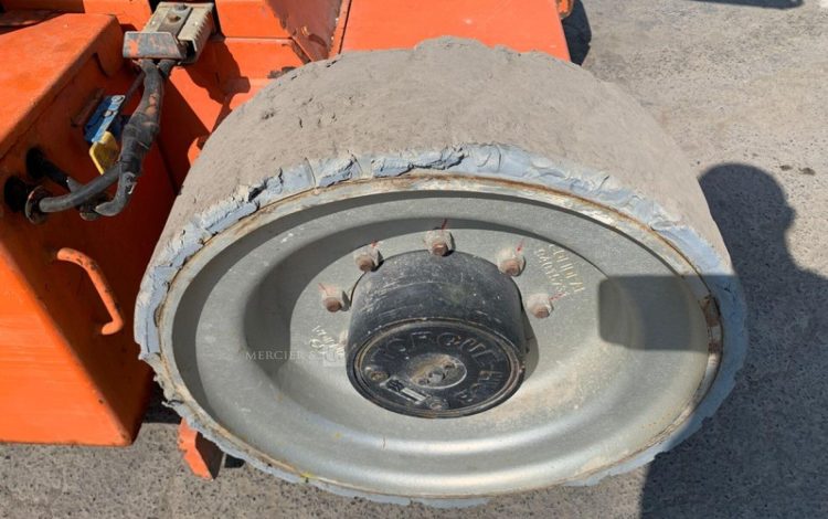 JLG E300 AJP / BE11  9228