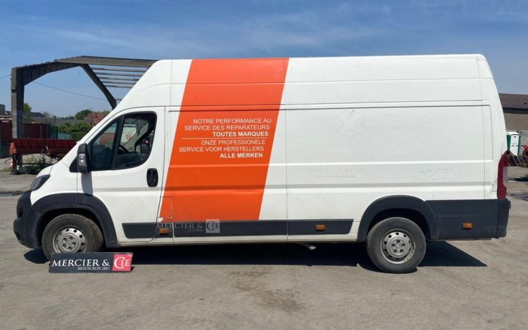 PEUGEOT BOXER  2-AJN-759