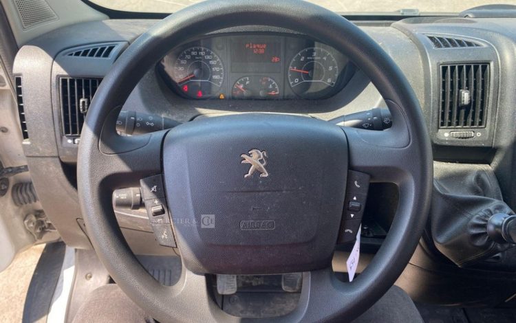 PEUGEOT BOXER  2-AJN-759