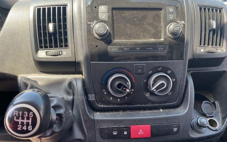 PEUGEOT BOXER  2-AJN-759